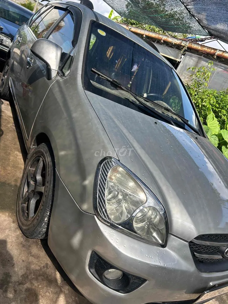 Kia Carens 2009 photo 2