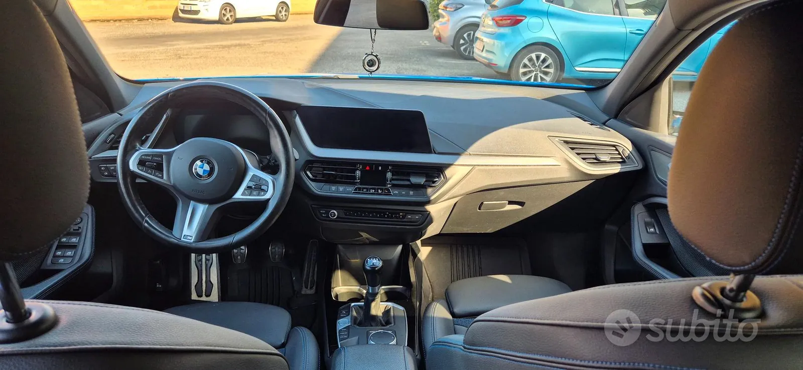 BMW 118I 2023 photo 5