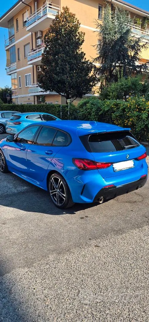 BMW 118I 2023 photo 2