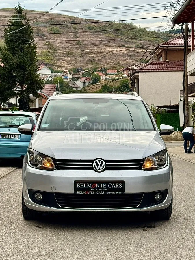 Volkswagen Touran 2014 photo 2