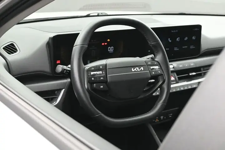 Kia K4 2025 photo 5