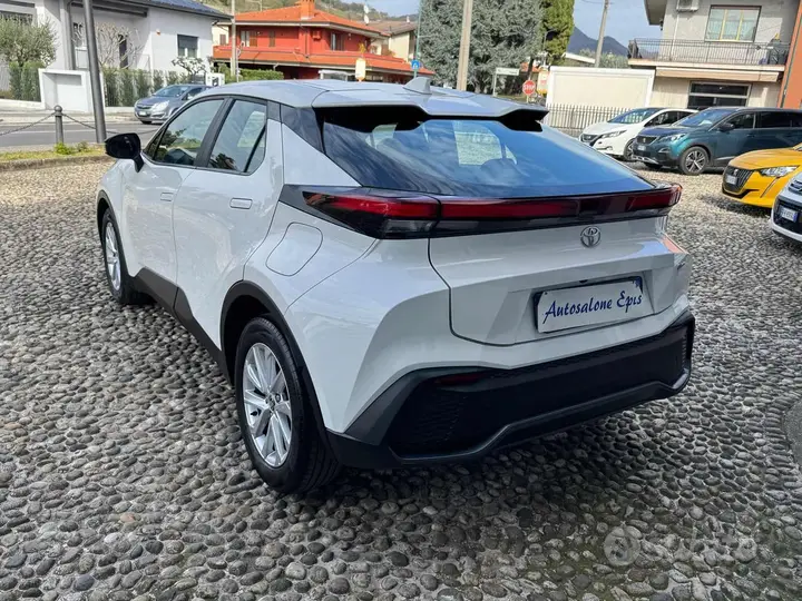 Toyota C-Hr 2024 photo 3
