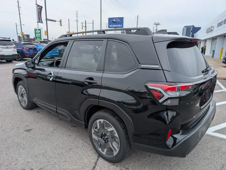 Subaru Forester 2026 photo 2