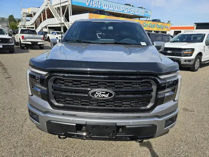 Ford F-150 2026 photo 2