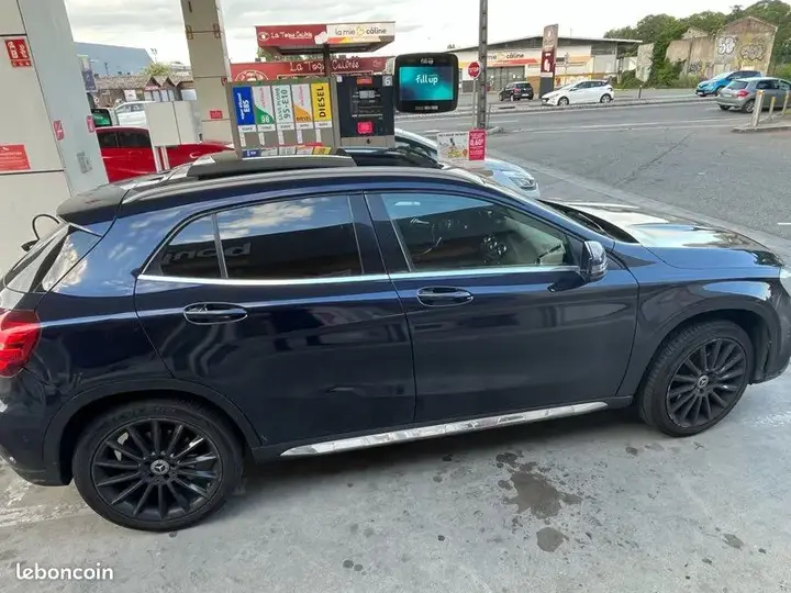Mercedes-Benz Gla 2017 photo 2