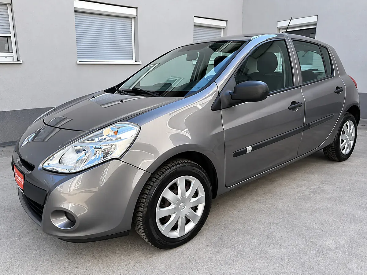 Renault Clio 2012 photo 2