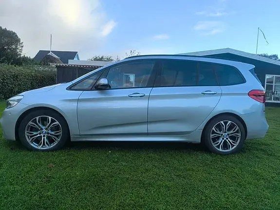BMW 218D