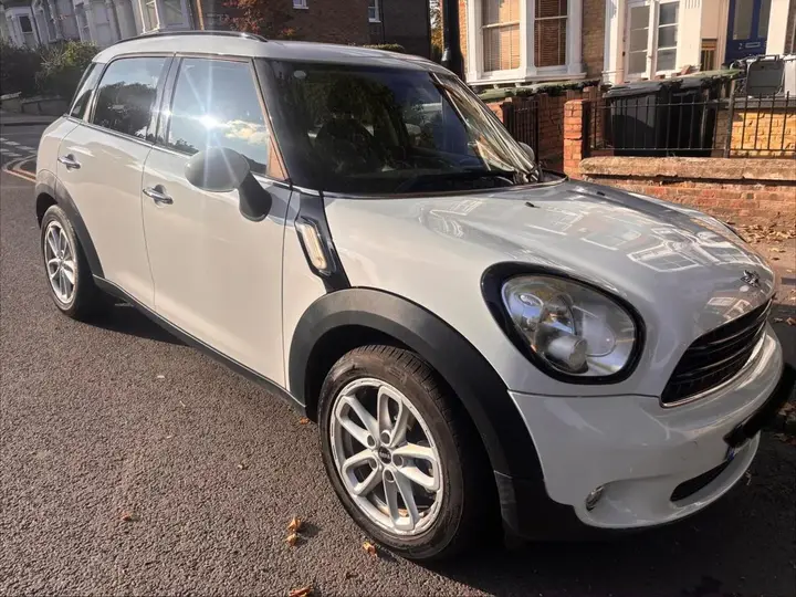 Mini Countryman 2015 photo 2