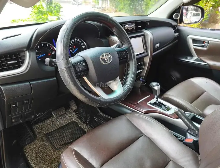 Toyota Fortuner 2017 photo 3