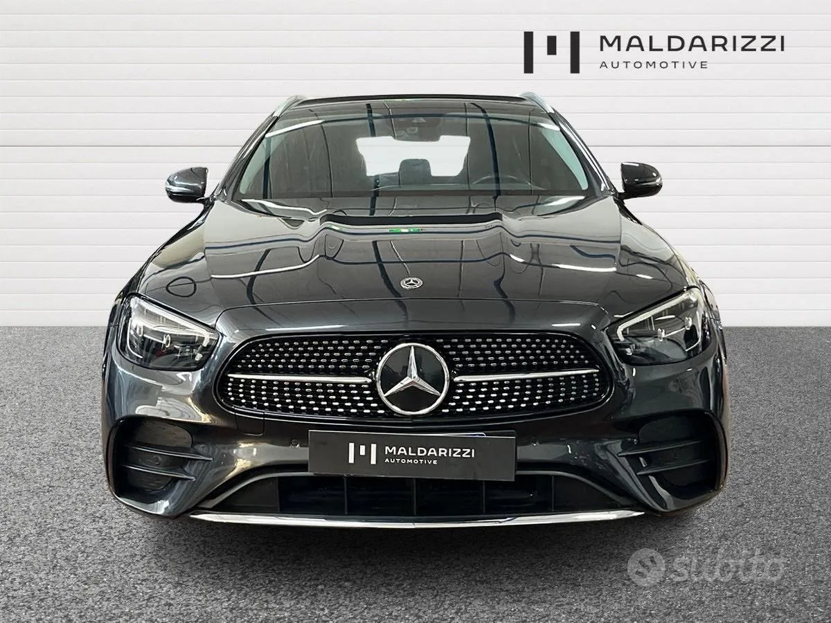 Mercedes-Benz E-Class 2022 photo 2