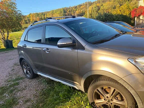KG Mobility Korando 2011 photo 2