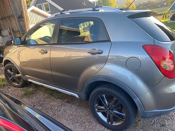KG Mobility Korando 2011 photo 3