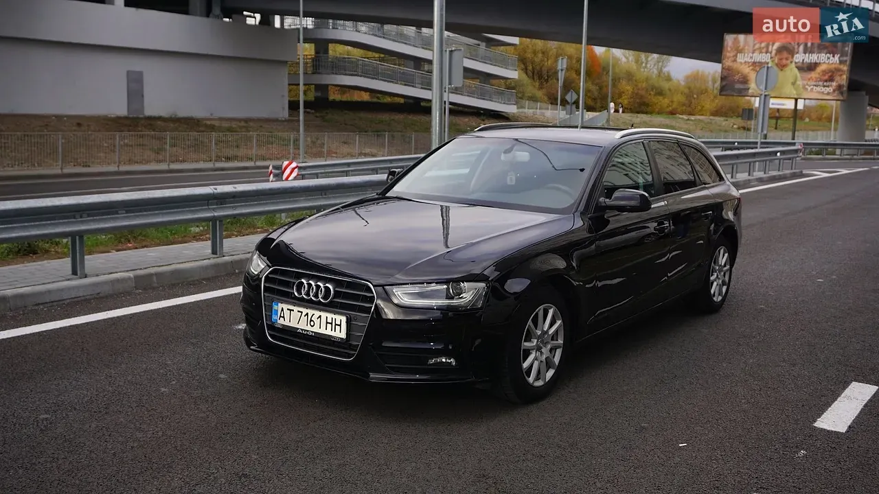 Audi A4 2012 photo 3
