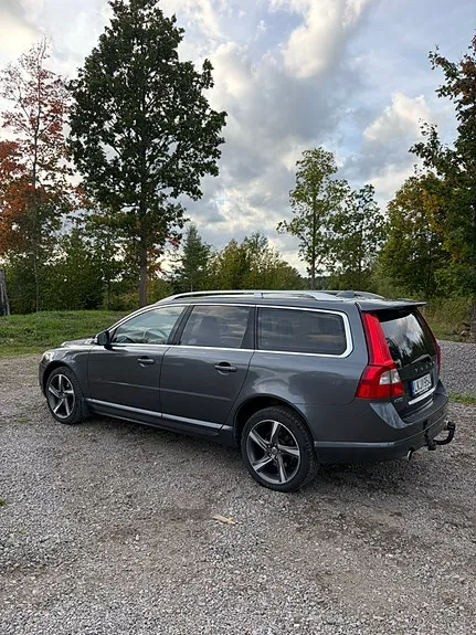 Volvo V70 2009 photo 3