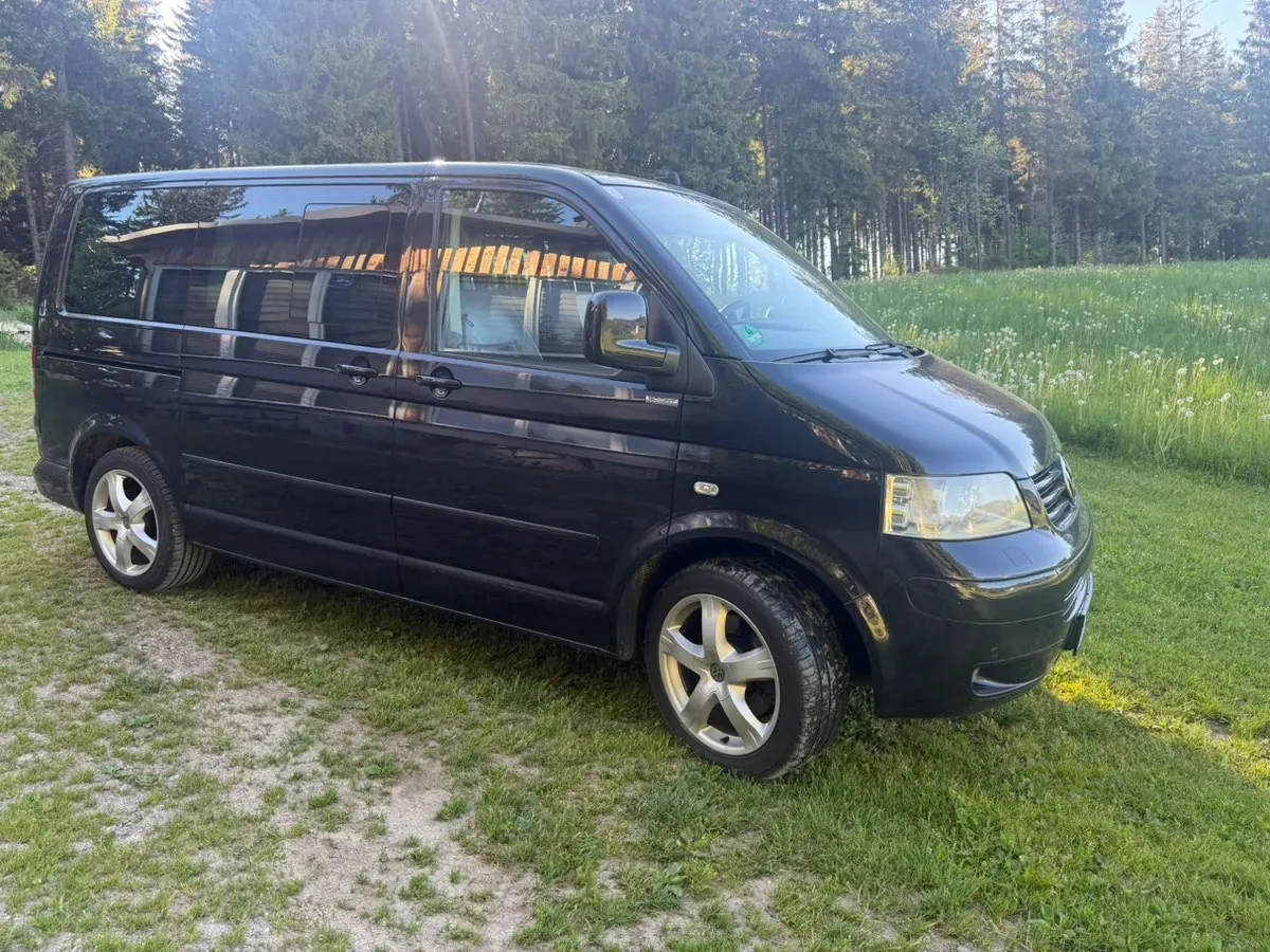 Volkswagen Multivan 2006 photo 2