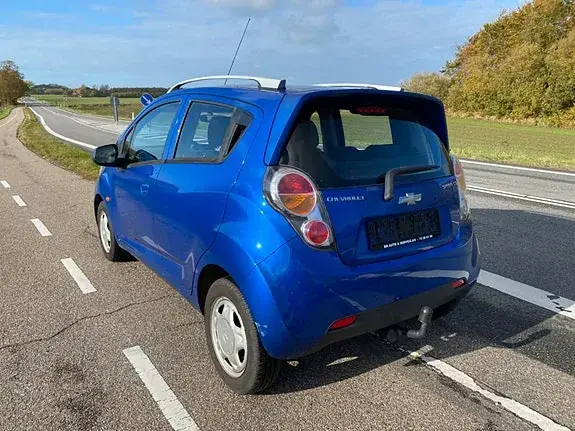 Chevrolet Spark 2010 photo 2
