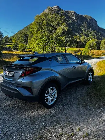 Toyota C-Hr 2023 photo 3