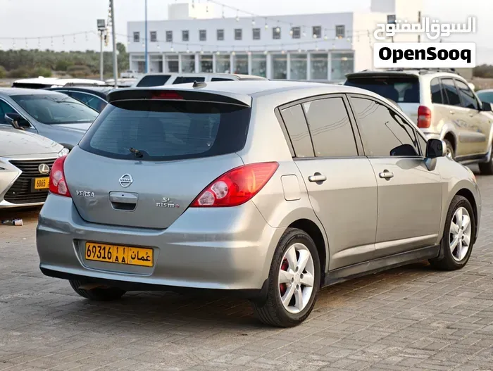 Nissan Versa 2012 photo 4