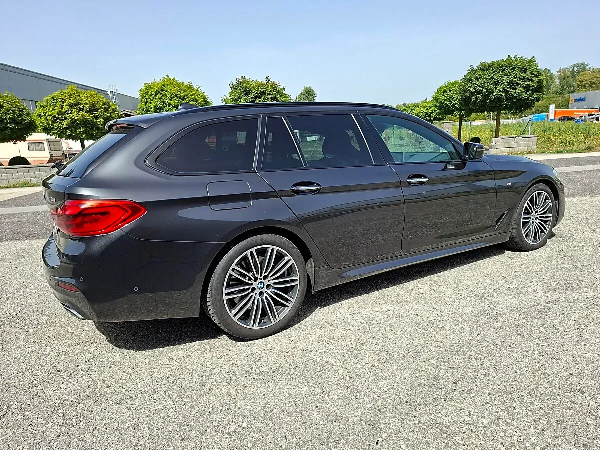 BMW 5Er-Reihe 530I 2018 photo 3