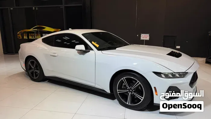 Ford Mustang 2024 photo 4