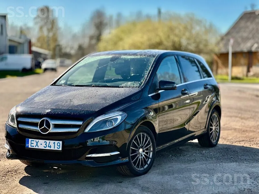 Mercedes-Benz B250 2016 photo 2