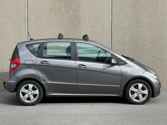 Mercedes-Benz A160 2011 photo 4