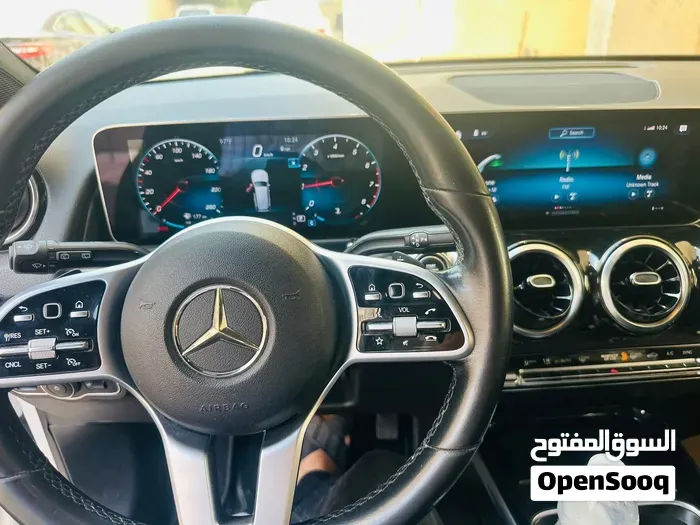 Mercedes-Benz Glb Class 2021 photo 3