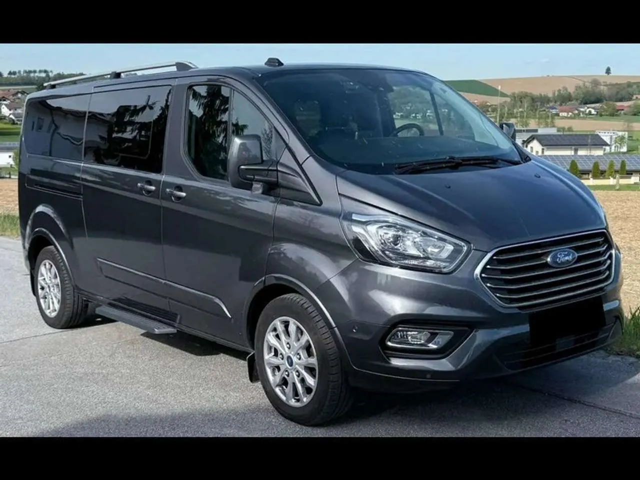 Ford Tourneo Custom 2022 photo 2