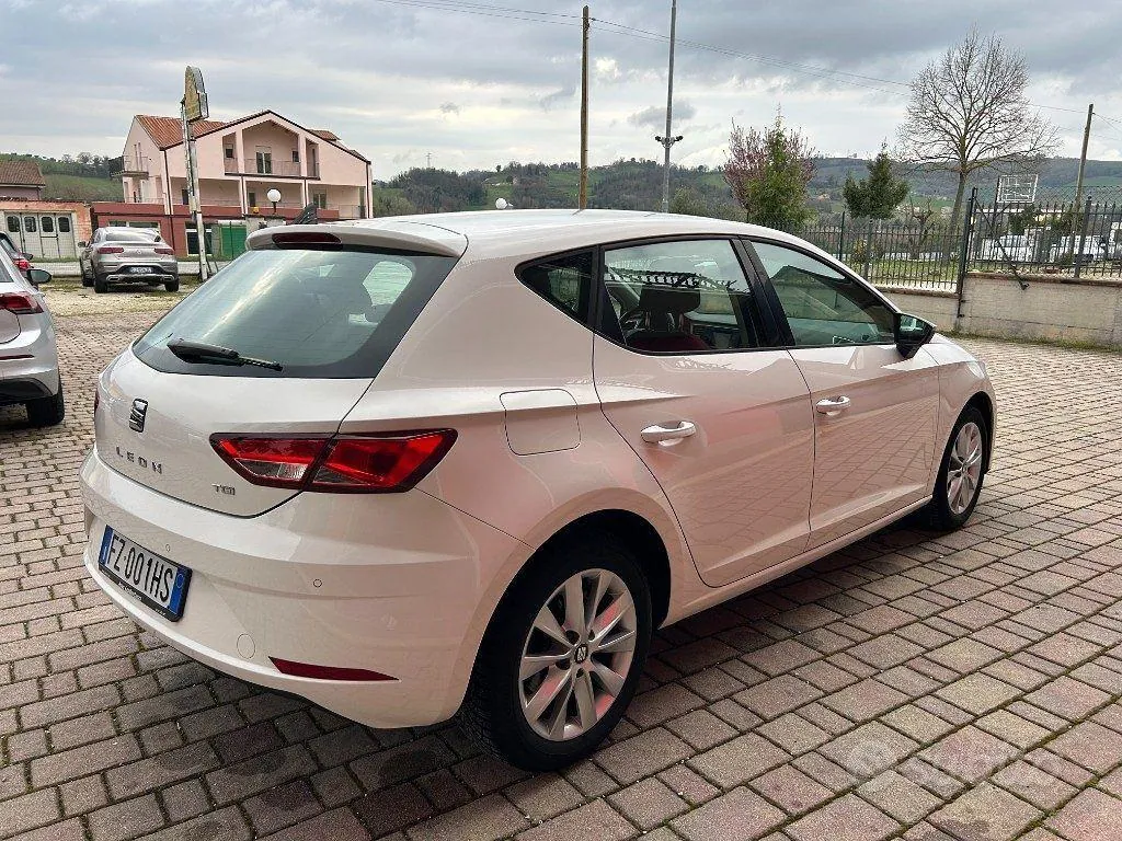 Seat Leon 2019 photo 3