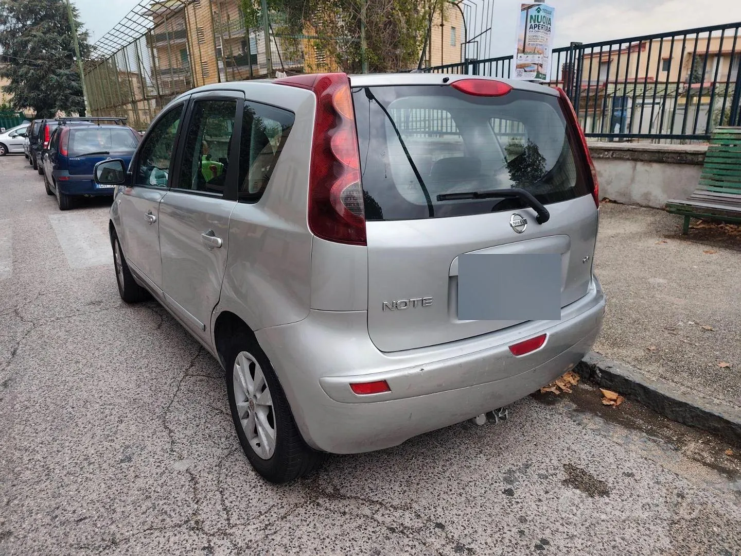 Nissan Note 2009 photo 4