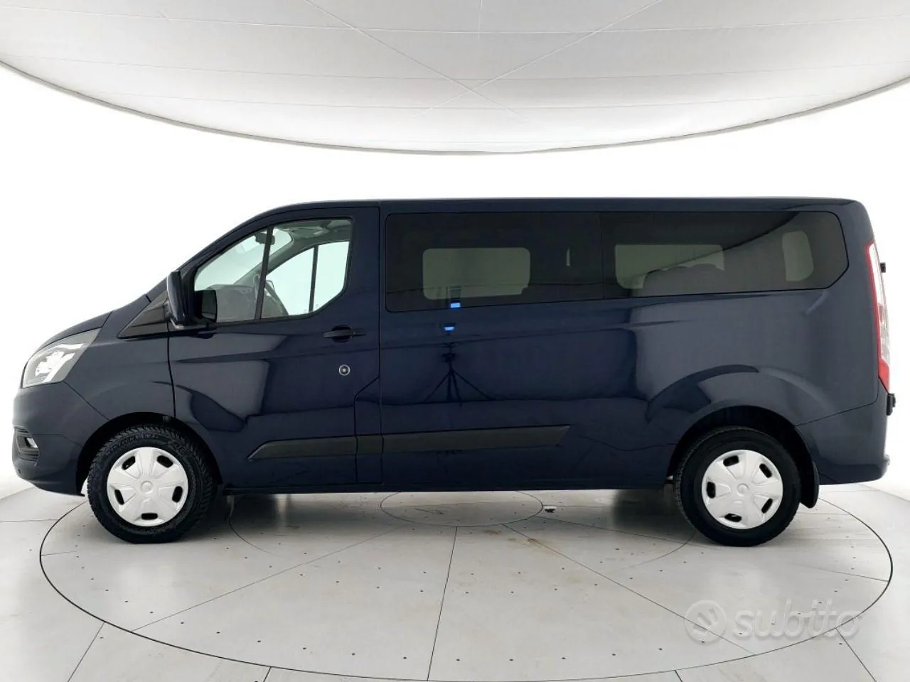 Ford Transit Custom photo 2