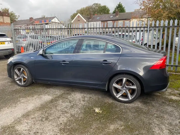 Volvo S60 2012 photo 3