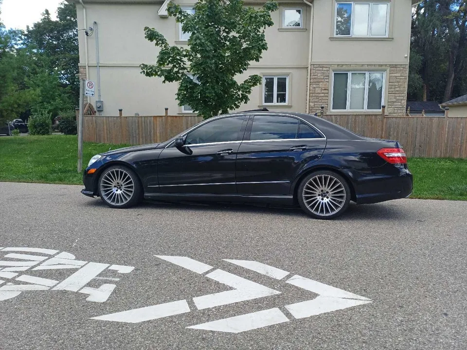 Mercedes-Benz E-Class 2012 photo 3
