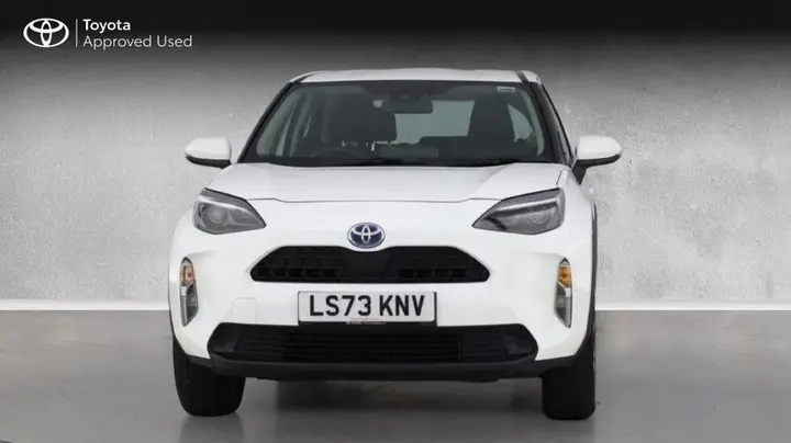 Toyota Yaris Cross 2023 photo 2