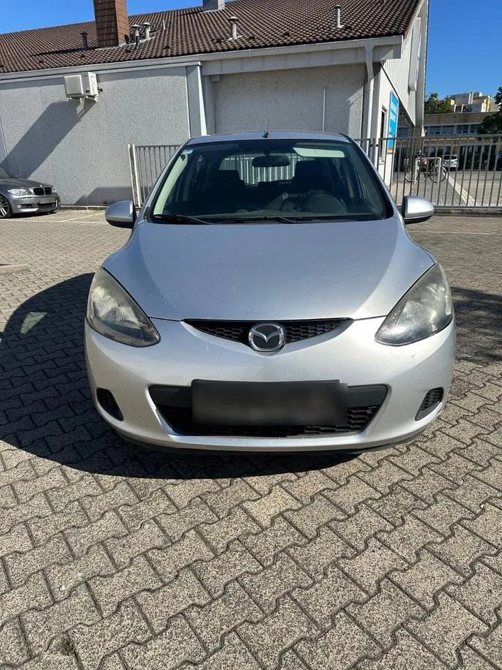 Mazda 2