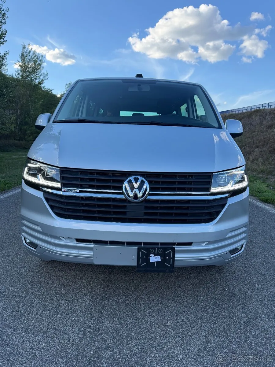 Volkswagen Transporter 2022 photo 2