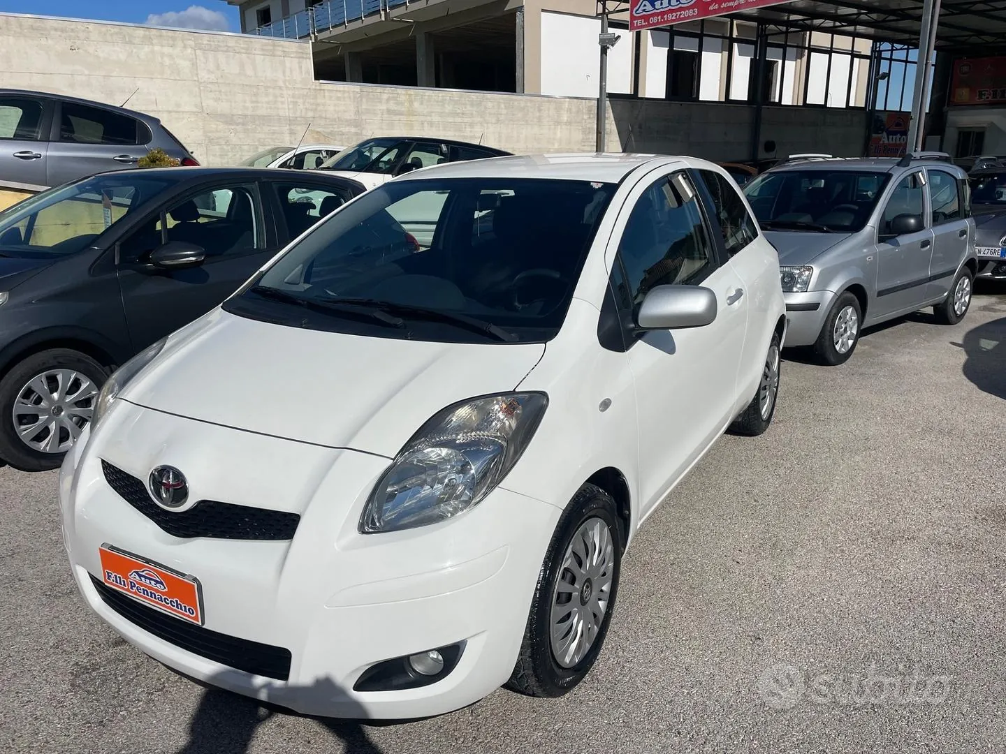 Toyota Yaris 2010 photo 2