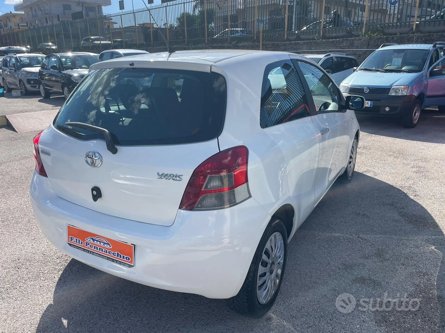 Toyota Yaris 2010 photo 4