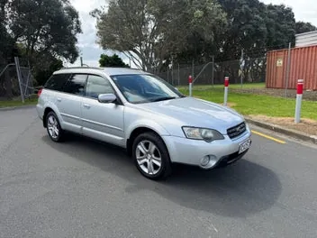 Subaru Legacy 2005 photo 2