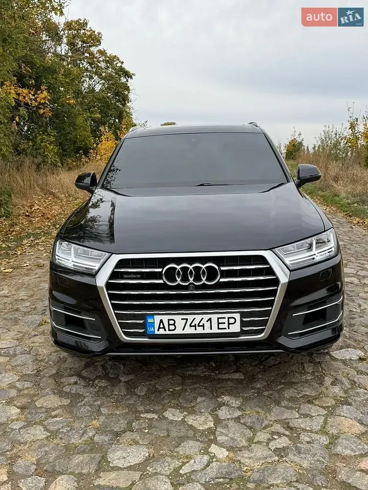 Audi Q7 2017 photo 5