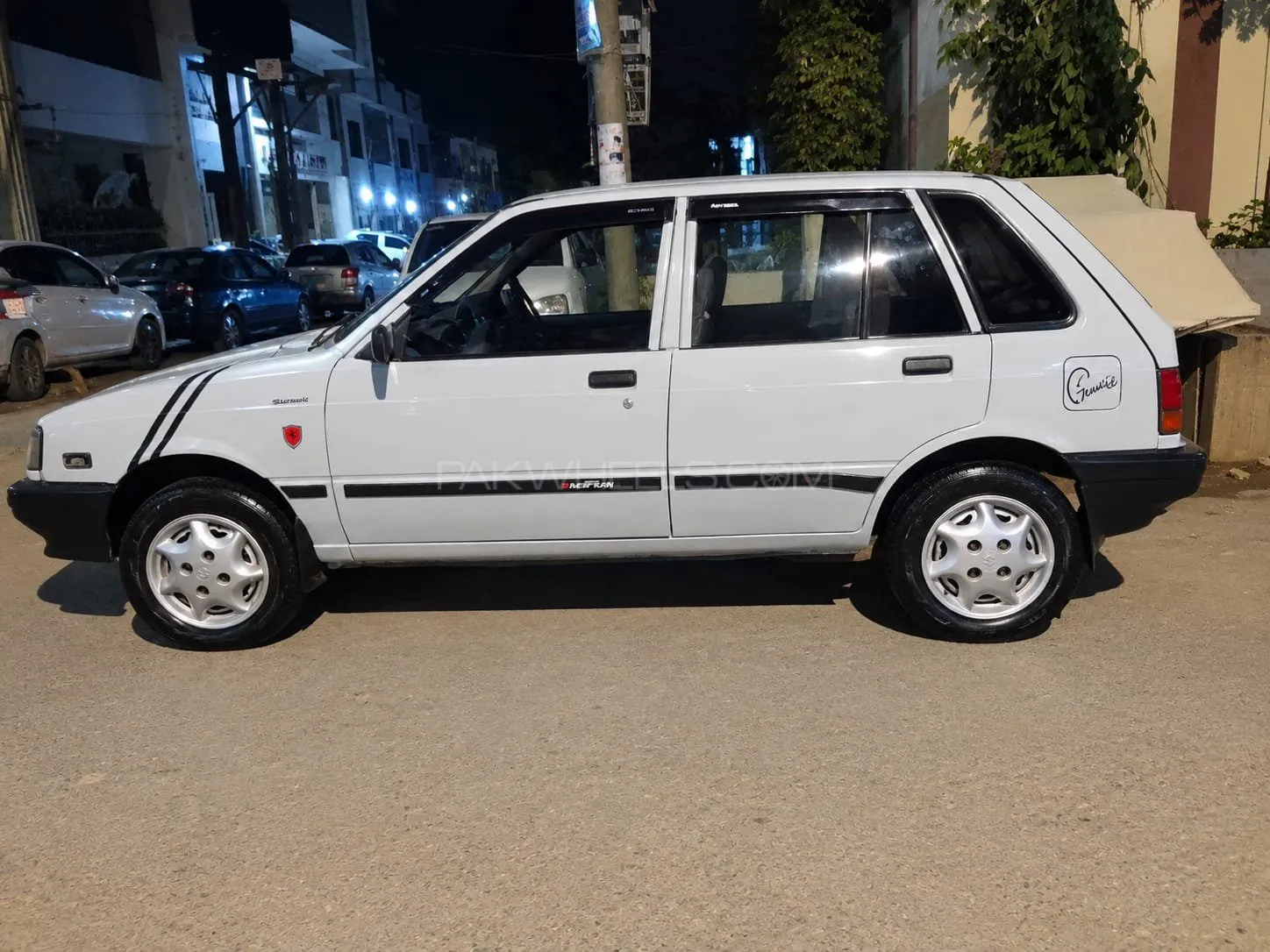 Suzuki Khyber