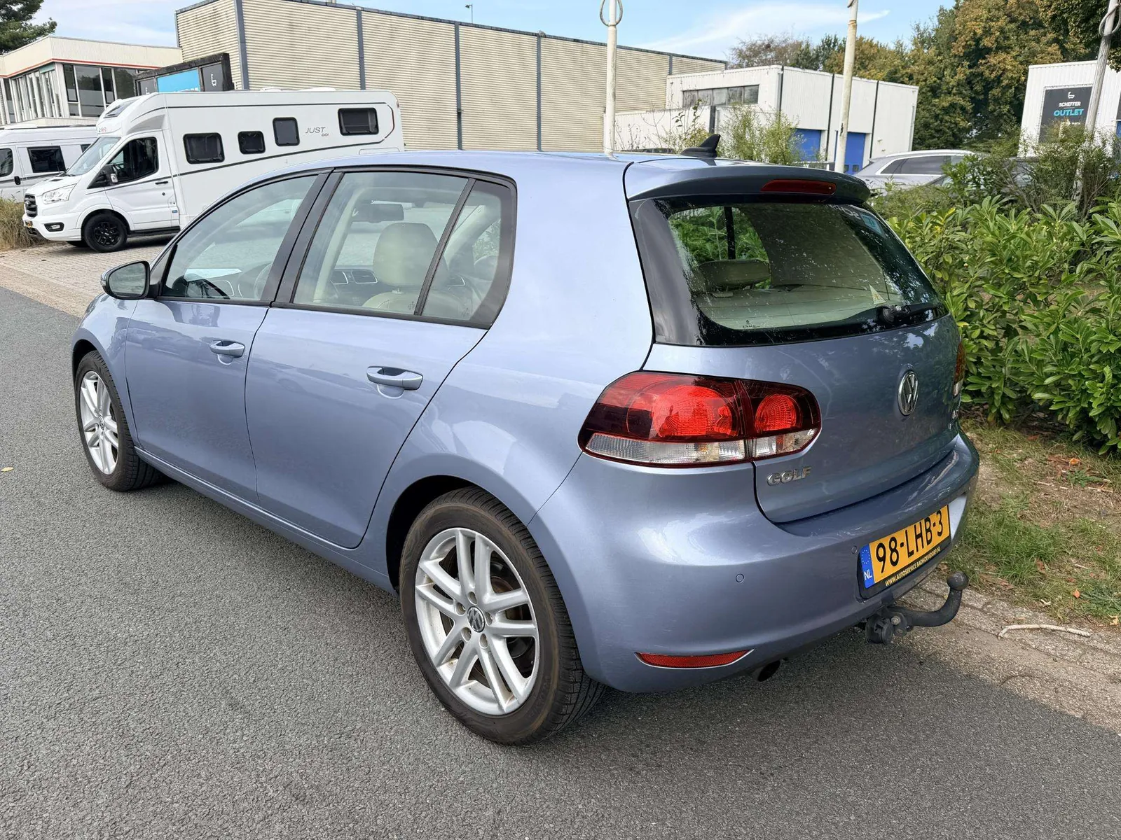 Volkswagen Golf 2010 photo 3
