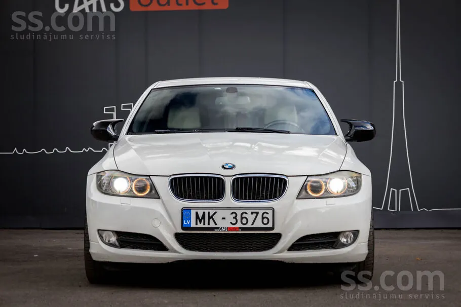 BMW 320 2009 photo 2
