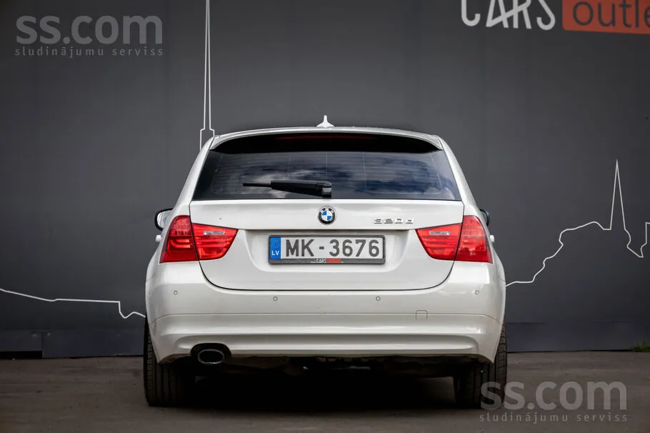 BMW 320 2009 photo 5