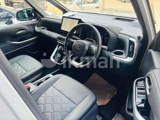 Toyota Voxy 2026 photo 4