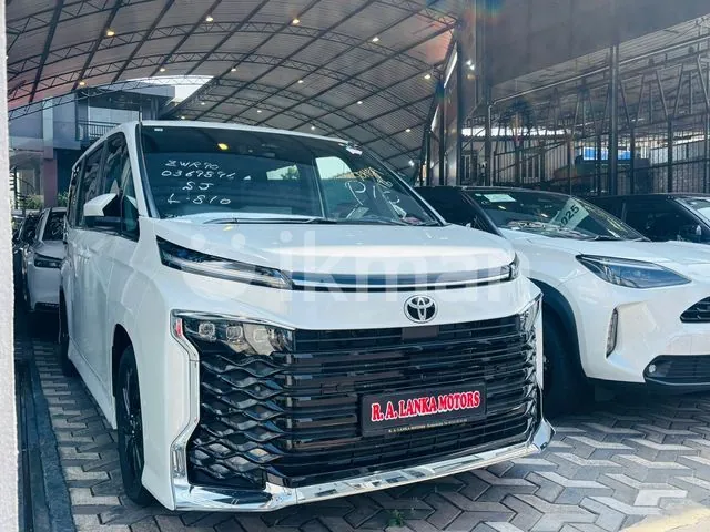 Toyota Voxy 2026 photo 3