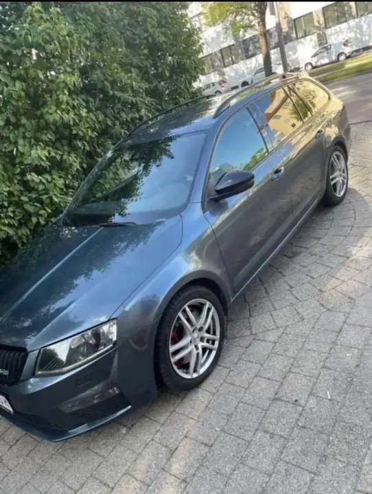 Skoda Octavia 2015 photo 2