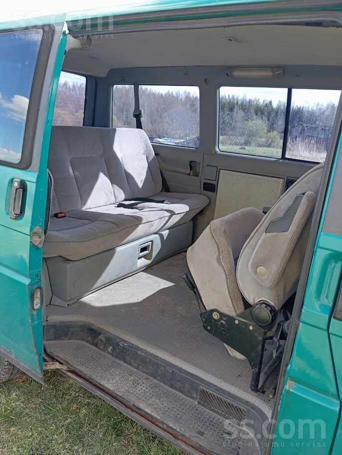 Volkswagen Multivan 1994 photo 4