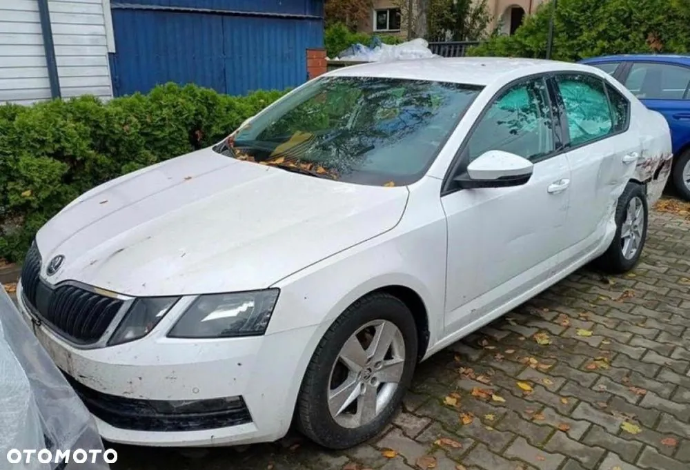 Skoda Octavia 2017 photo 2