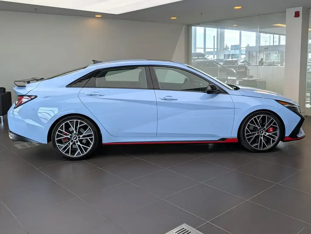 Hyundai Elantra 2023 photo 2